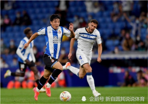  索肖锋线双星连线默契，互传射门配合堪称教科书